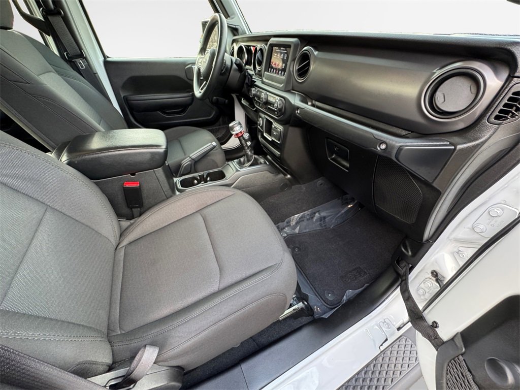 Used 2023 Jeep Gladiator Sport image 32