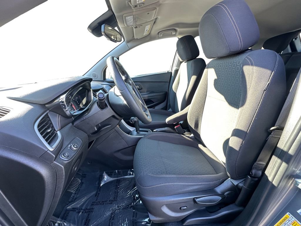 Used 2020 Chevrolet Trax LS w/ Tint and Cruise Package image 9