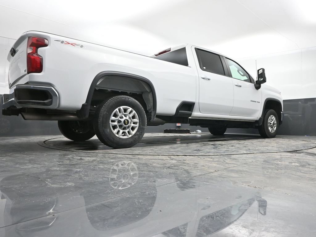 Used 2024 Chevrolet Silverado 2500 LT w/ Convenience Package image 43