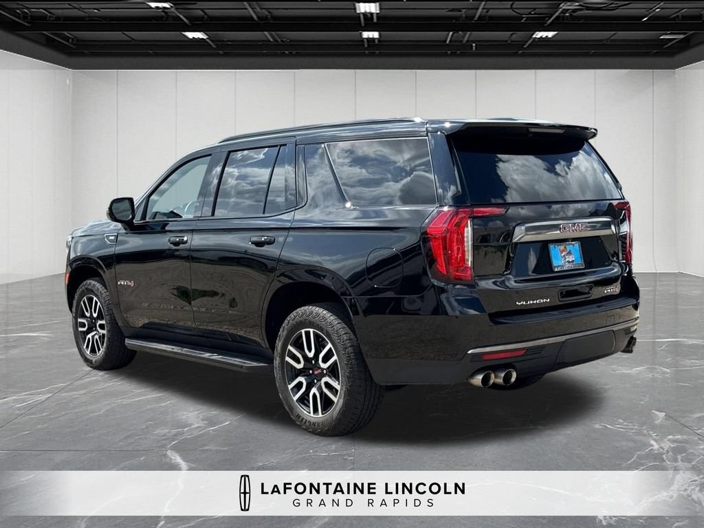 Used 2023 GMC Yukon AT4 AWD/4WD image 3