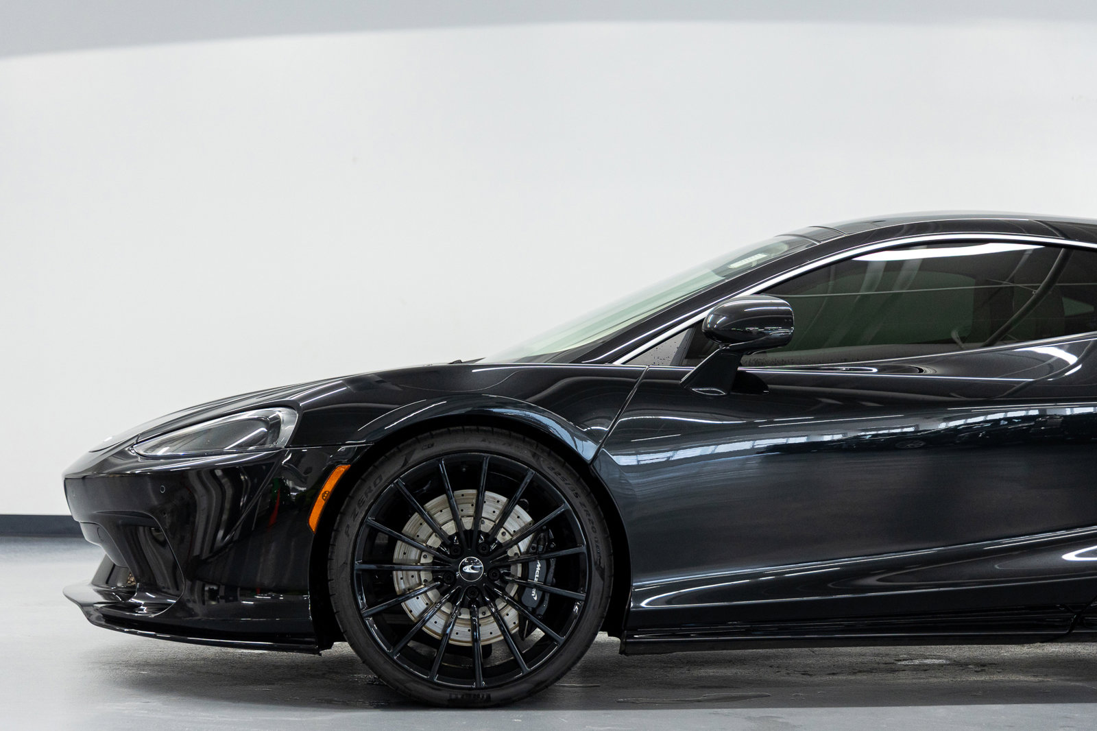 Used 2020 McLaren GT image 14