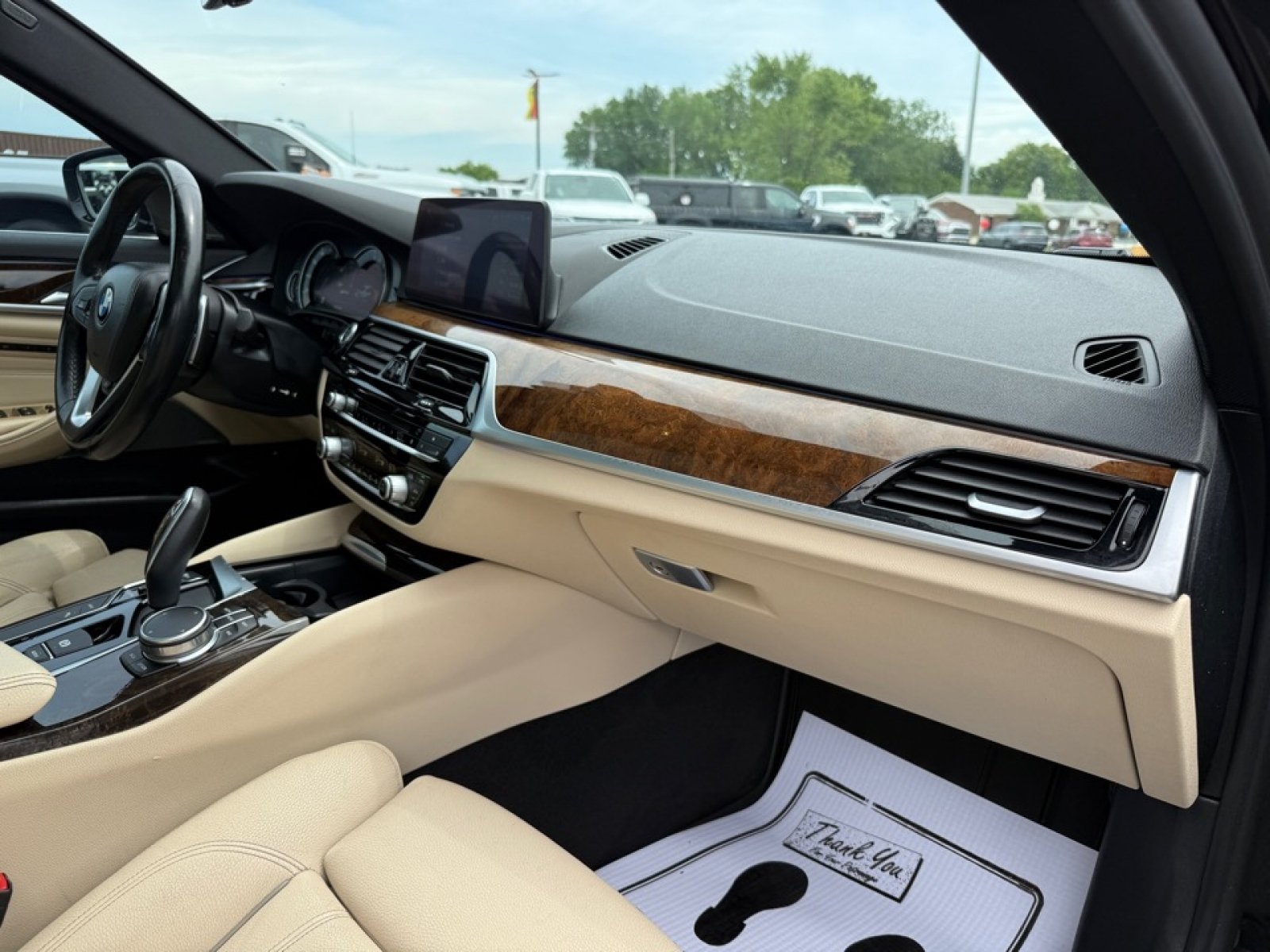 Used 2019 BMW 530e xDrive w/ Convenience Package AWD/4WD image 24