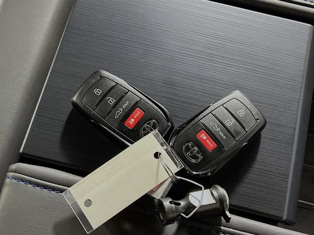 New 2025 Toyota Tundra Platinum image 31