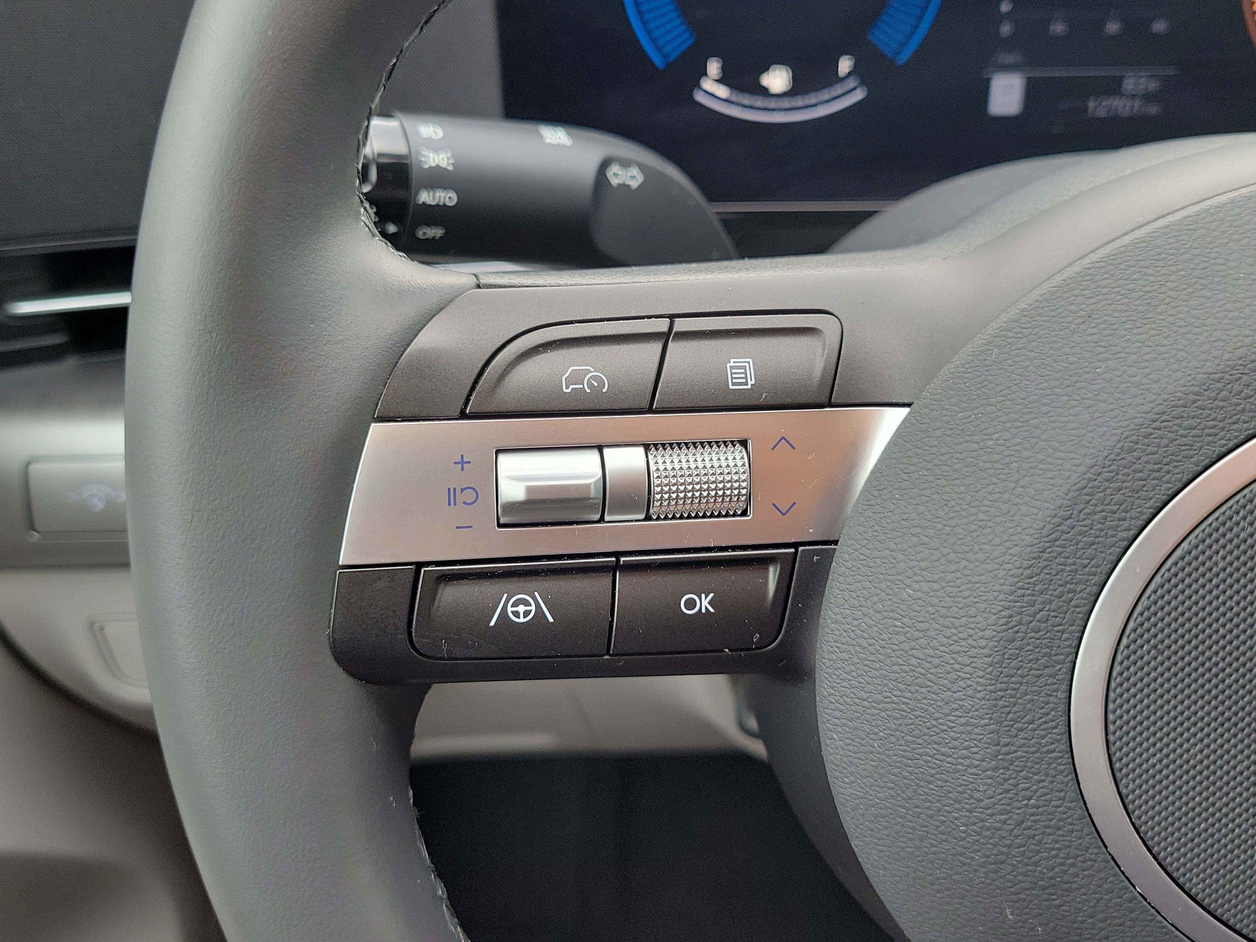Used 2024 Hyundai Kona SEL FWD image 22