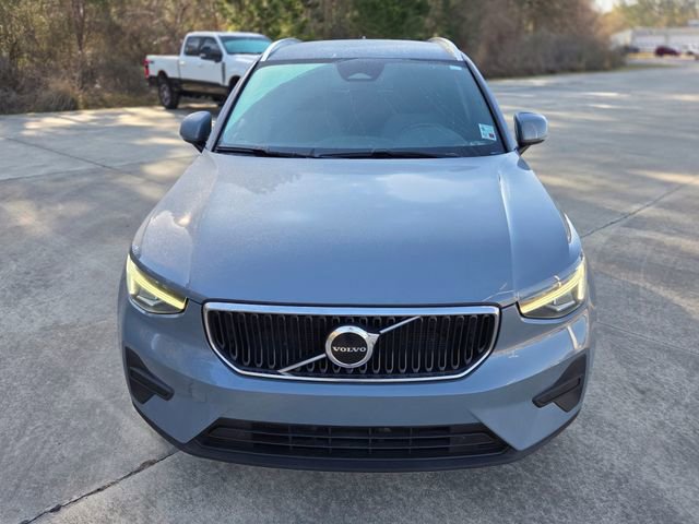 Used 2023 Volvo XC40 B5 Core image 9