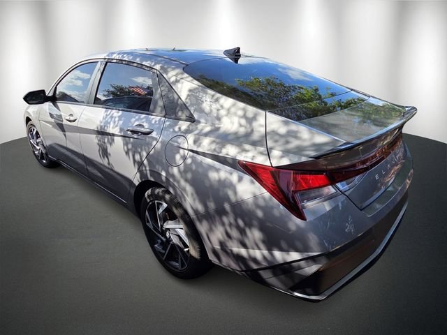 Used 2025 Hyundai Elantra Sport image 5
