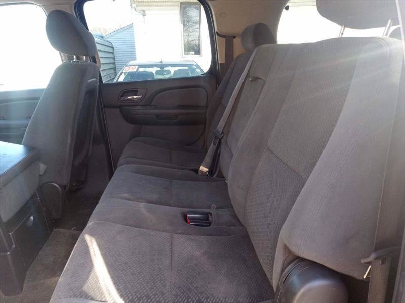 Used 2008 Chevrolet Suburban LS AWD/4WD image 8