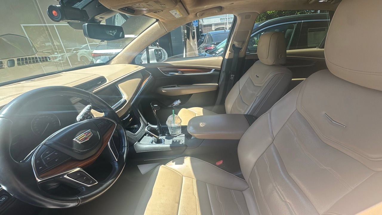 Used 2019 Cadillac XT5 Platinum AWD/4WD image 5