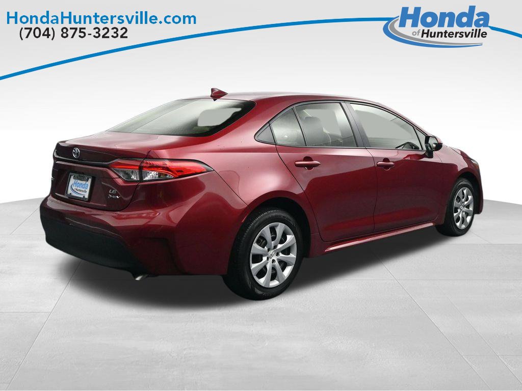 Used 2025 Toyota Corolla LE FWD image 8