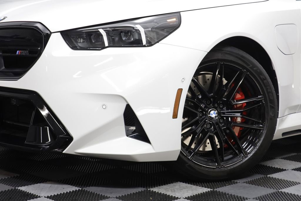 New 2027 BMW M5 Touring AWD/4WD image 4