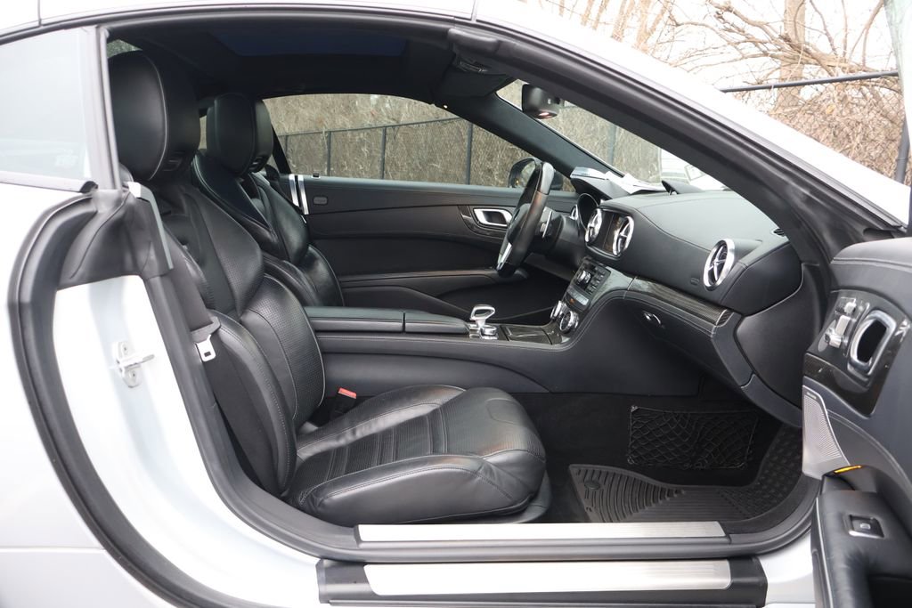 Used 2013 Mercedes-Benz SL 63 AMG image 38