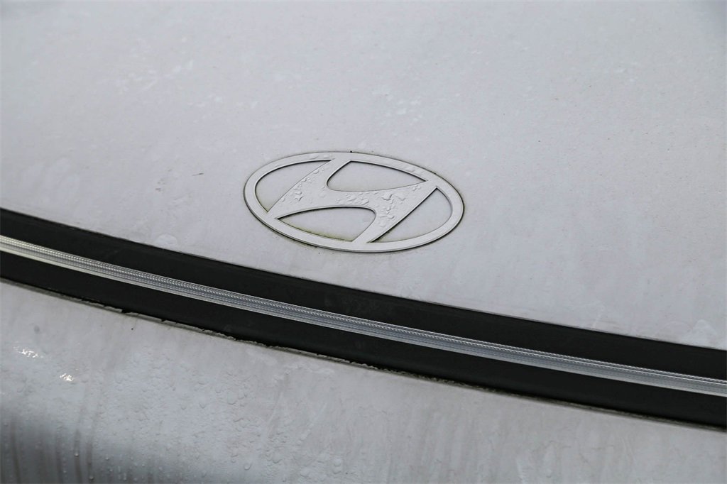 Certified 2025 Hyundai Kona Limited image 6