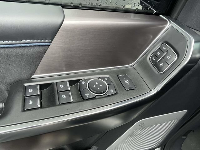 Used 2026 Ford F250 Platinum w/ Tremor Off-Road Package AWD/4WD image 19