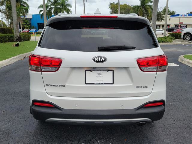Used 2018 Kia Sorento EX image 4