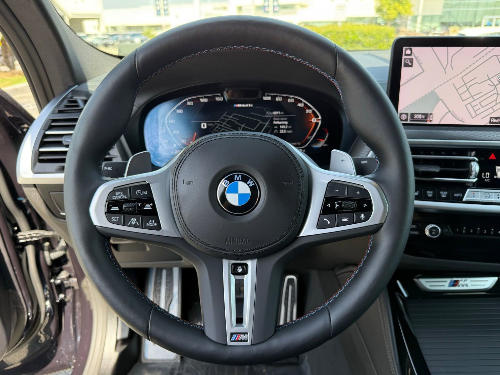 Used 2025 BMW X4 M40i AWD/4WD image 25