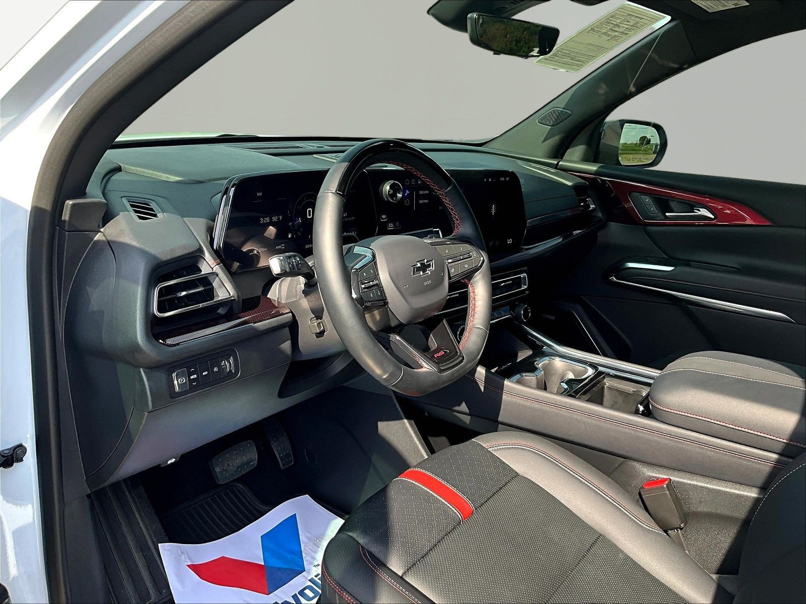 Used 2026 Chevrolet Traverse RS AWD/4WD image 17