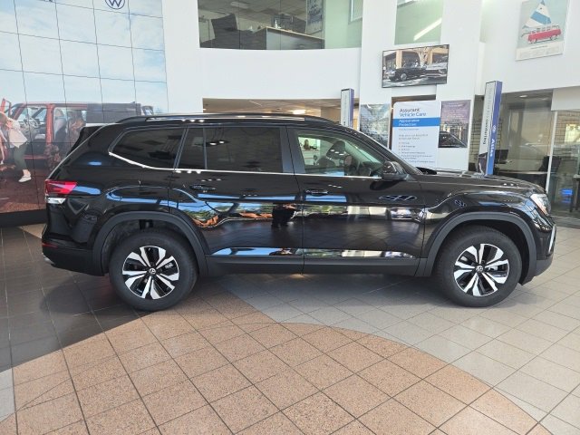 New 2026 Volkswagen Atlas SE image 8