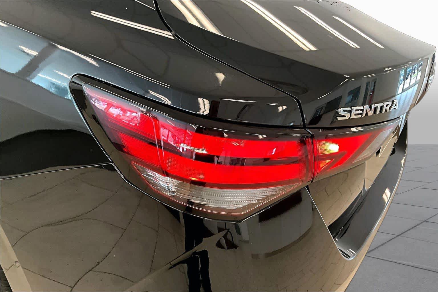 Used 2024 Nissan Sentra S FWD image 26