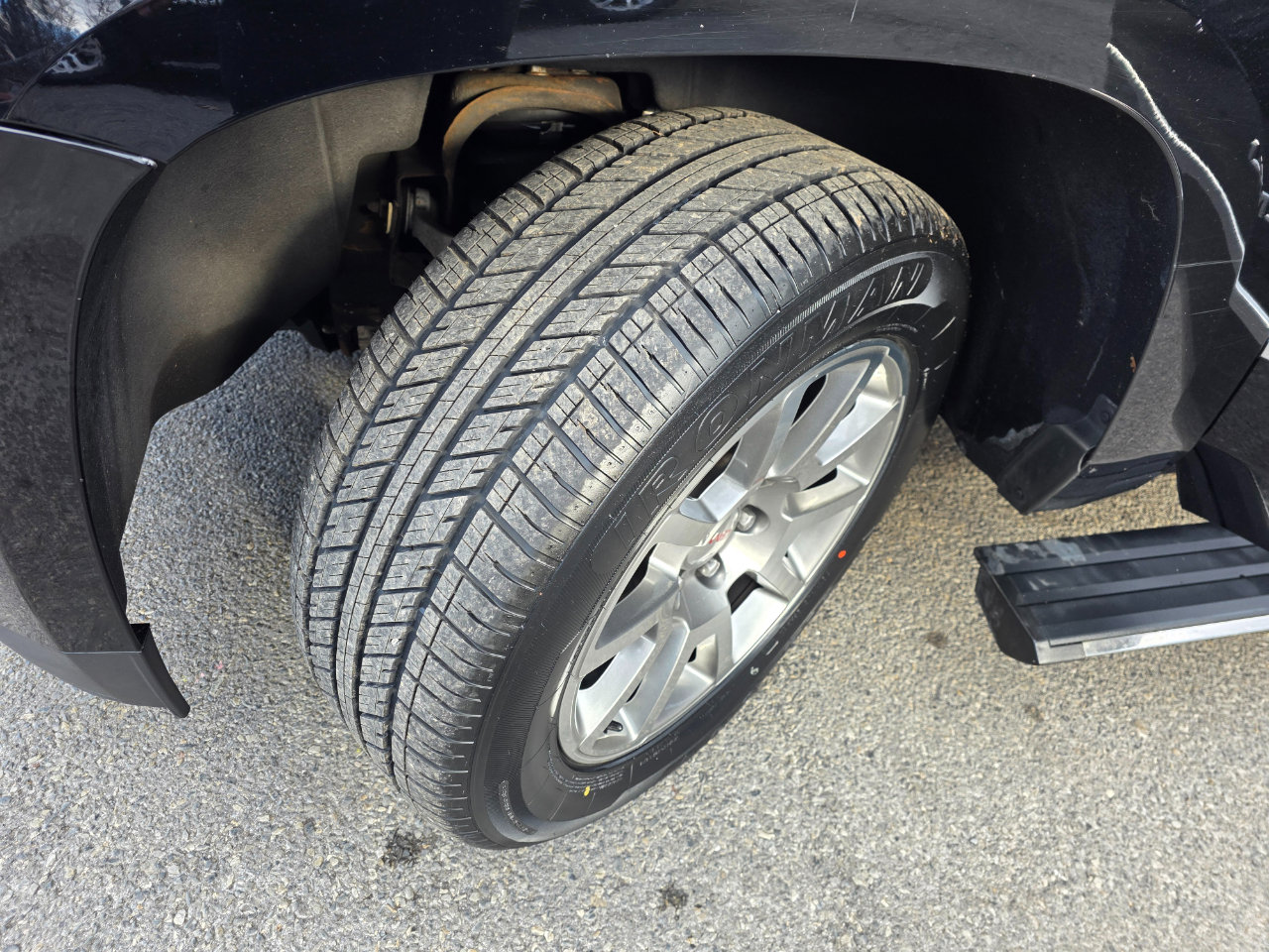 Used 2015 GMC Yukon Denali image 31