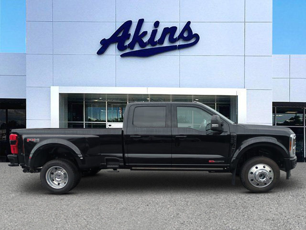 Used 2025 Ford F450 Platinum w/ FX4 Off-Road Package
