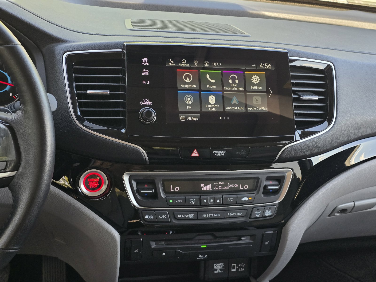 Used 2021 Honda Pilot Touring image 16