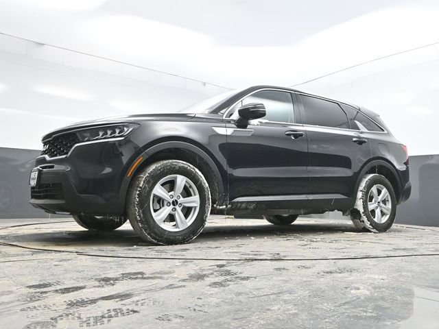 Used 2023 Kia Sorento LX image 35