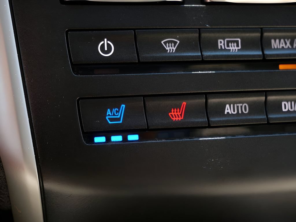Used 2019 Lincoln MKC Reserve w/ MKC Climate Package AWD/4WD image 25