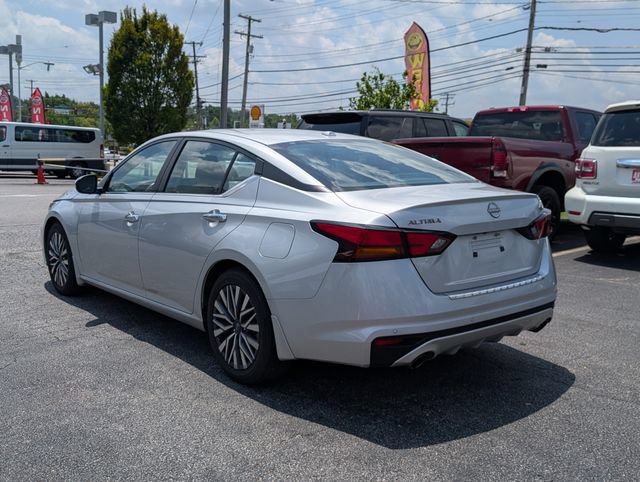 Used 2023 Nissan Altima 2.5 SV w/ SV Premium Package FWD image 5