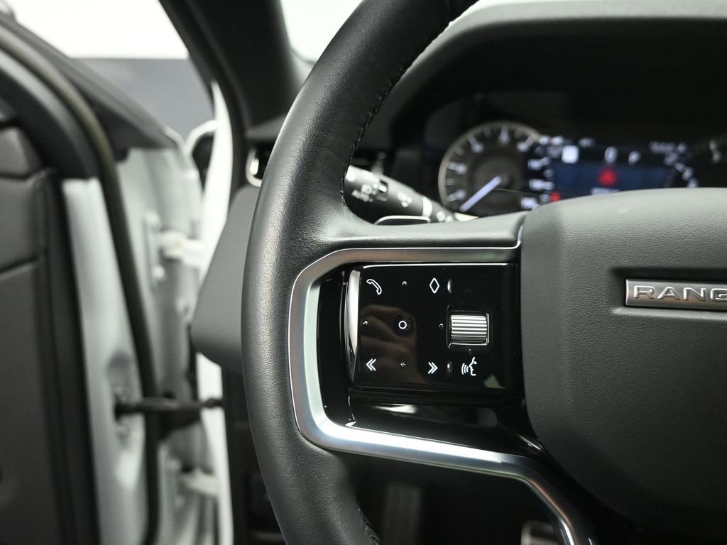 Used 2023 Land Rover Range Rover Evoque R-Dynamic S image 17