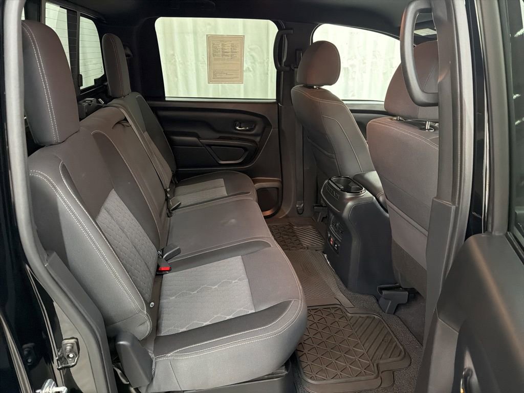 Used 2023 Nissan Titan SV w/ SV Convenience Package image 19