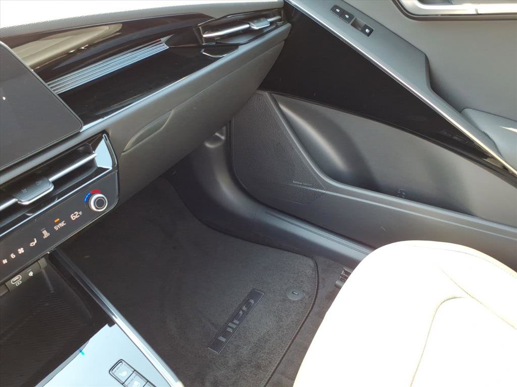 New 2026 Kia Niro Wave w/ Wave Preserve Package FWD image 26