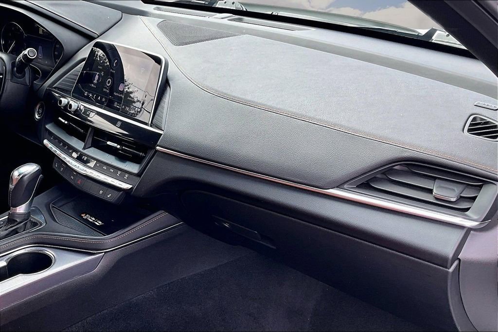 Used 2021 Cadillac CT4 Premium Luxury RWD image 25