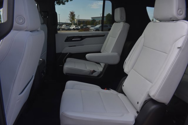 New 2026 Chevrolet Suburban Premier w/ Sun And Tow Package image 15