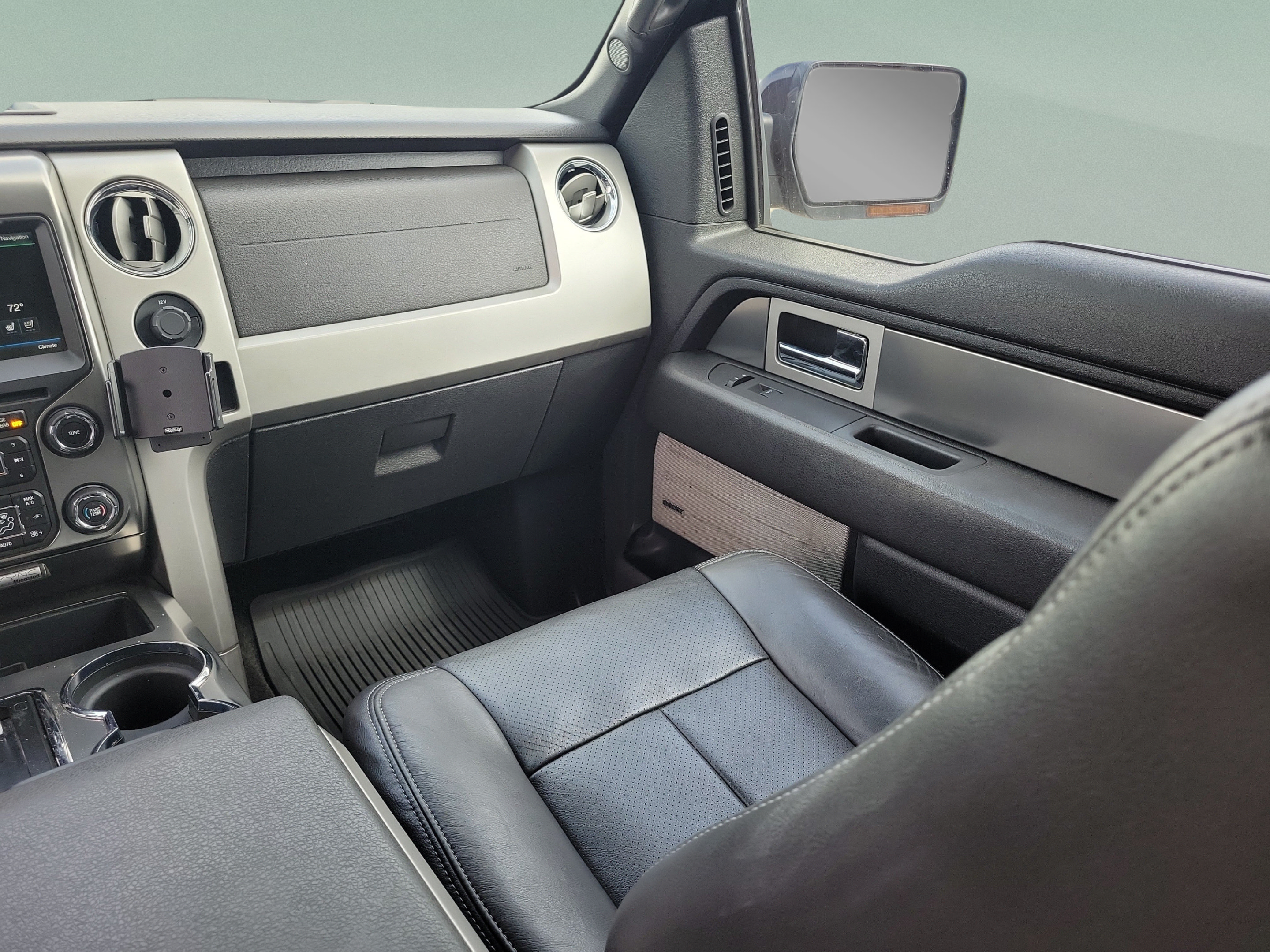 Used 2014 Ford F150 FX4 w/ Equipment Group 402A Luxury AWD/4WD image 10