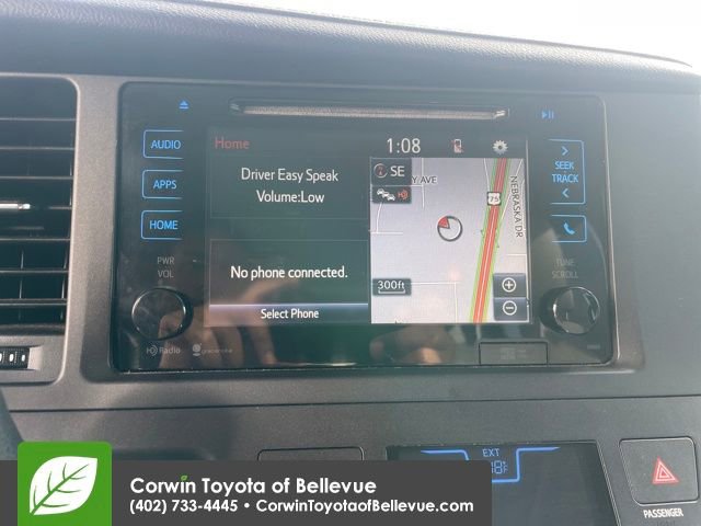 Used 2015 Toyota Sienna XLE w/ XLE Navigation Package image 18