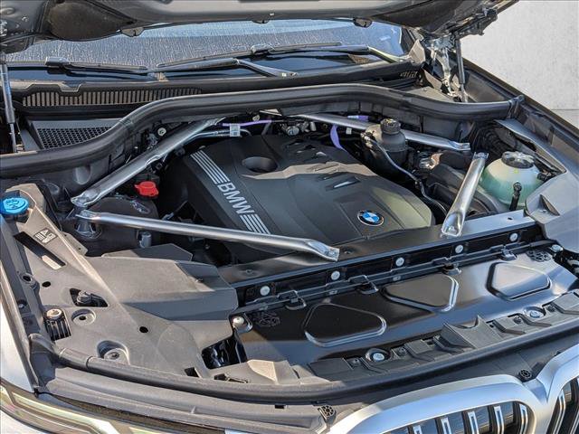 Used 2026 BMW X7 xDrive40i w/ Premium Package AWD/4WD image 16