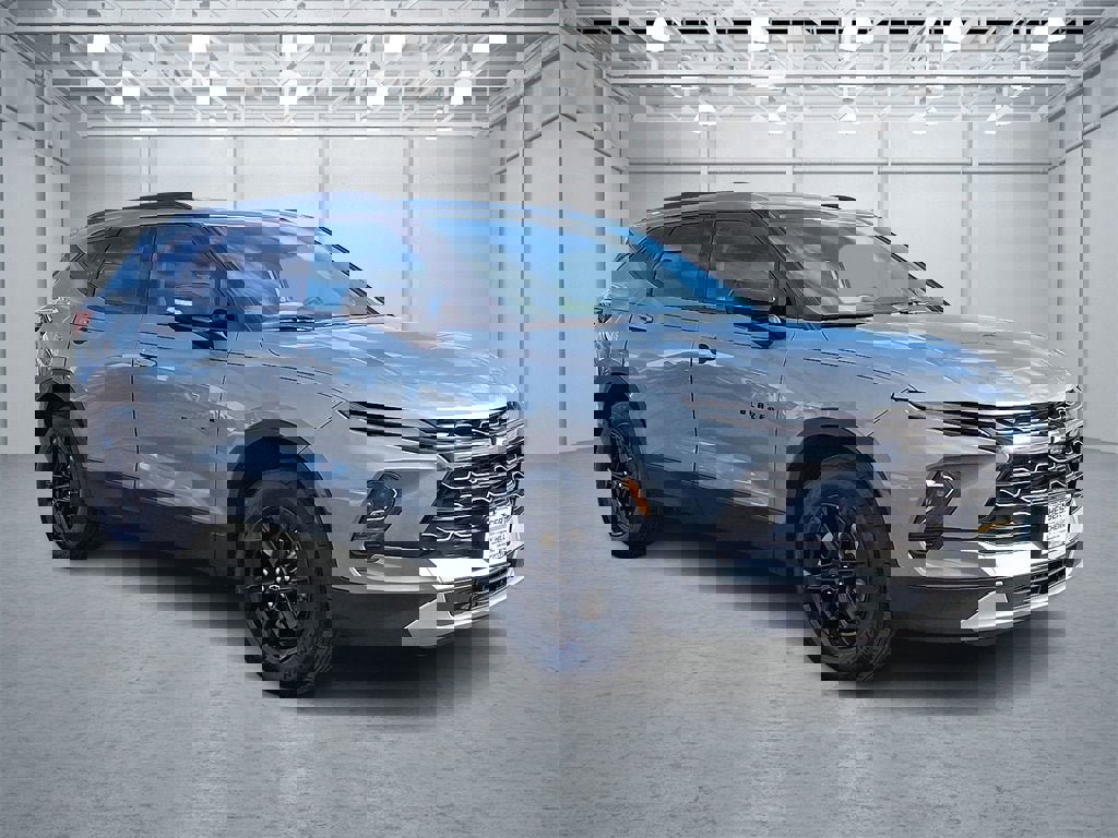 Certified 2024 Chevrolet Blazer LT w/ Midnight/Sport Edition image 4