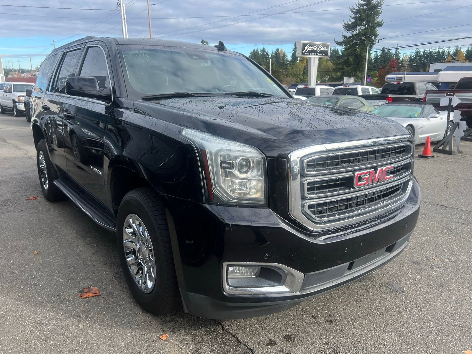 Used 2019 GMC Yukon SLT image 3
