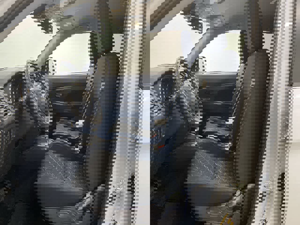 Used 2025 Mitsubishi Outlander Sport ES image 14