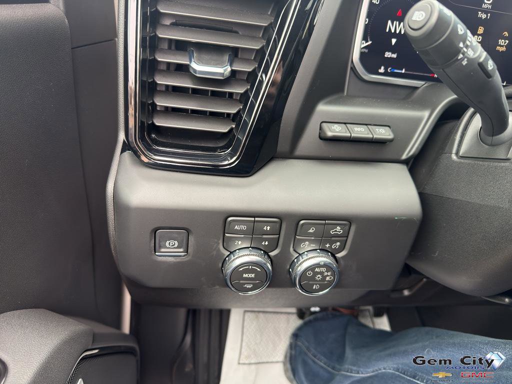 New 2026 GMC Sierra 3500 AT4 w/ AT4 Premium Plus Package image 25
