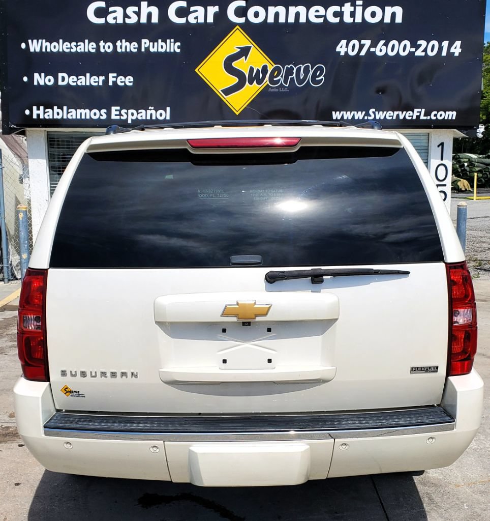 Used 2012 Chevrolet Suburban LTZ RWD image 12