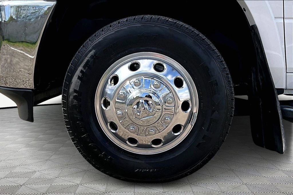 Used 2021 RAM 3500 Laramie w/ Safety Group B image 9