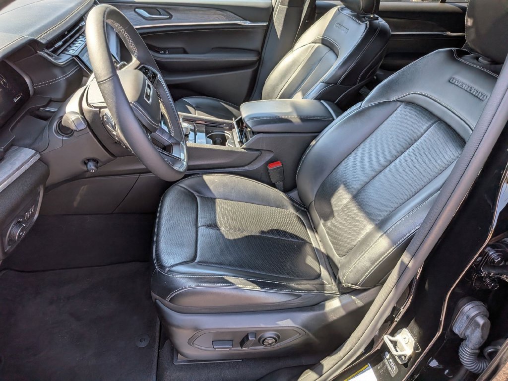 Used 2023 Jeep Grand Cherokee L Overland AWD/4WD image 17