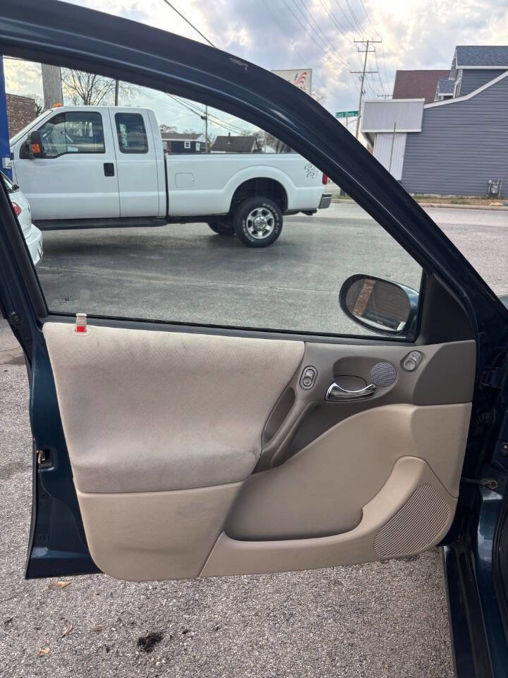 Used 2003 Saturn L-Series LW300 w/ Convenience Pkg image 13