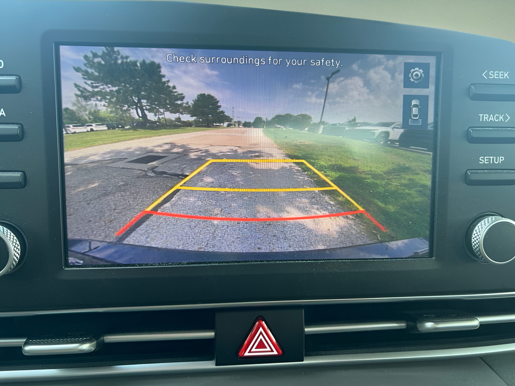 Used 2023 Hyundai Elantra Blue FWD image 26