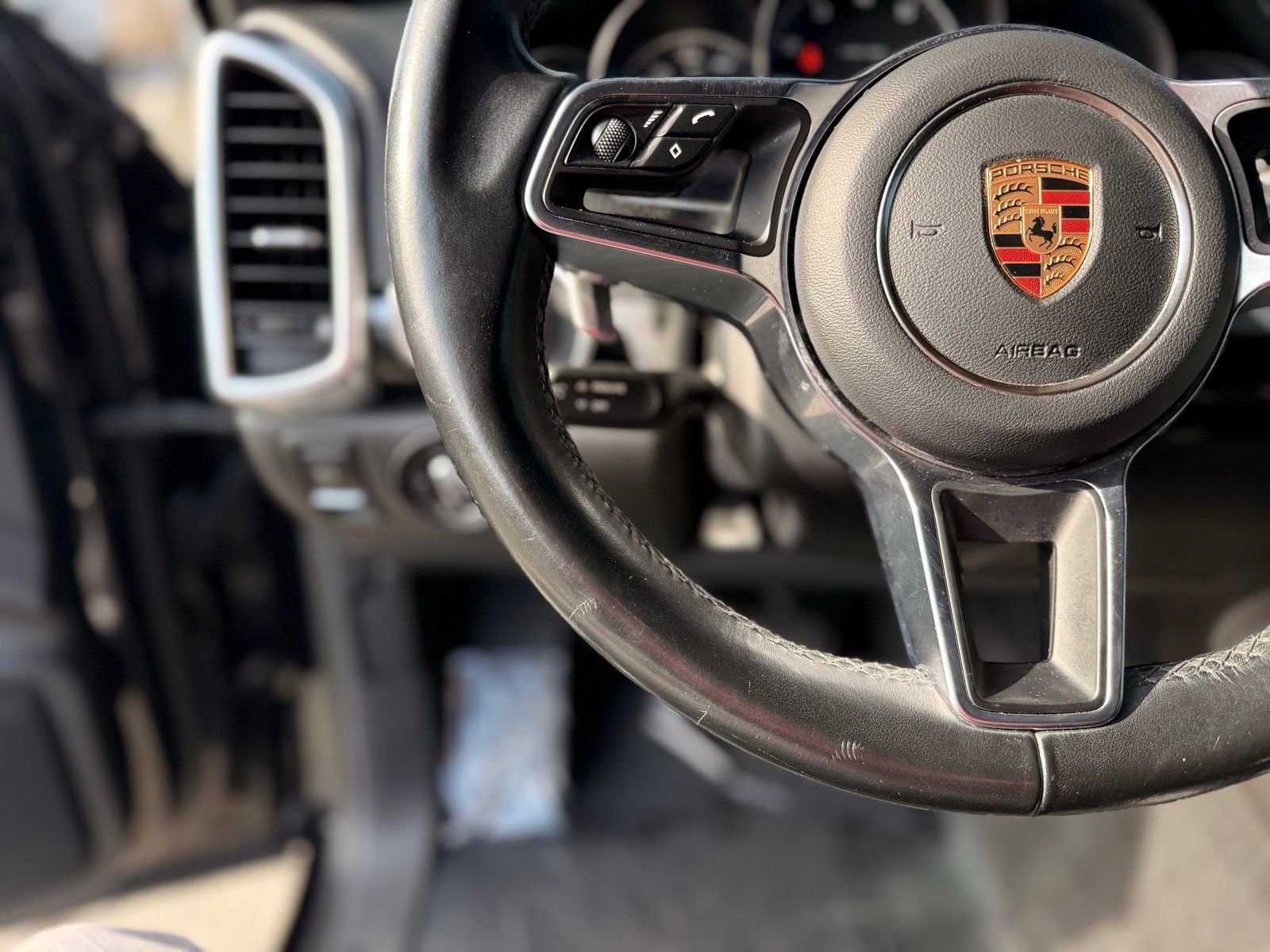 Used 2017 Porsche Cayenne image 17