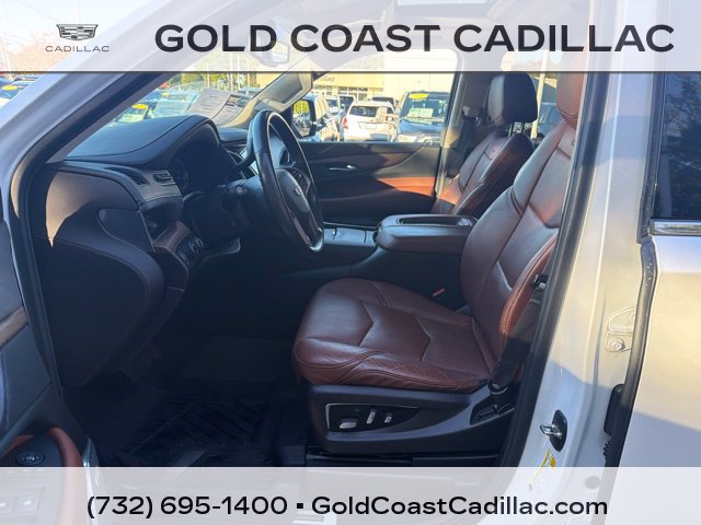 Used 2016 Cadillac Escalade Premium AWD/4WD image 17