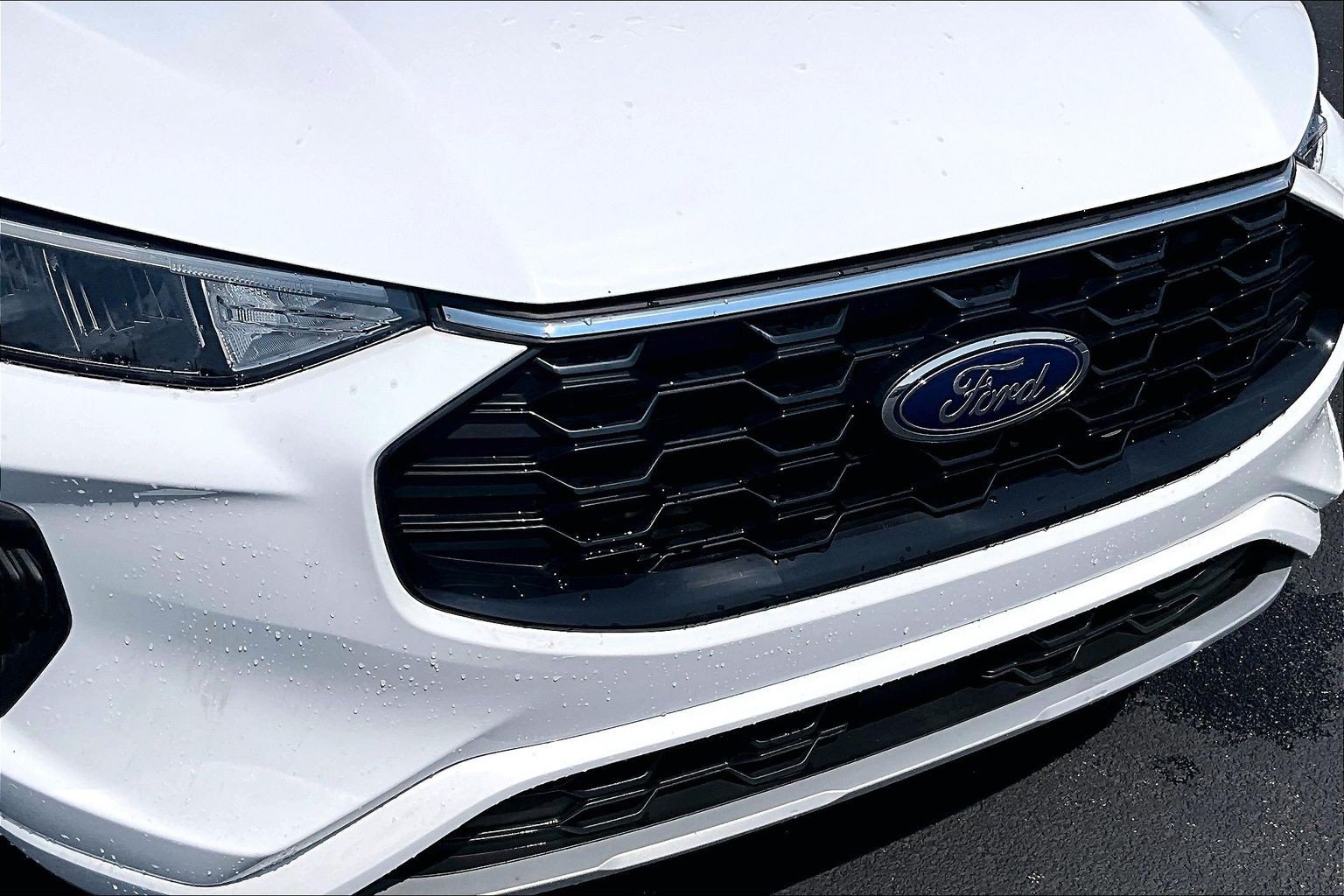 Used 2023 Ford Escape ST-Line w/ Tech Pack #1 AWD/4WD image 30