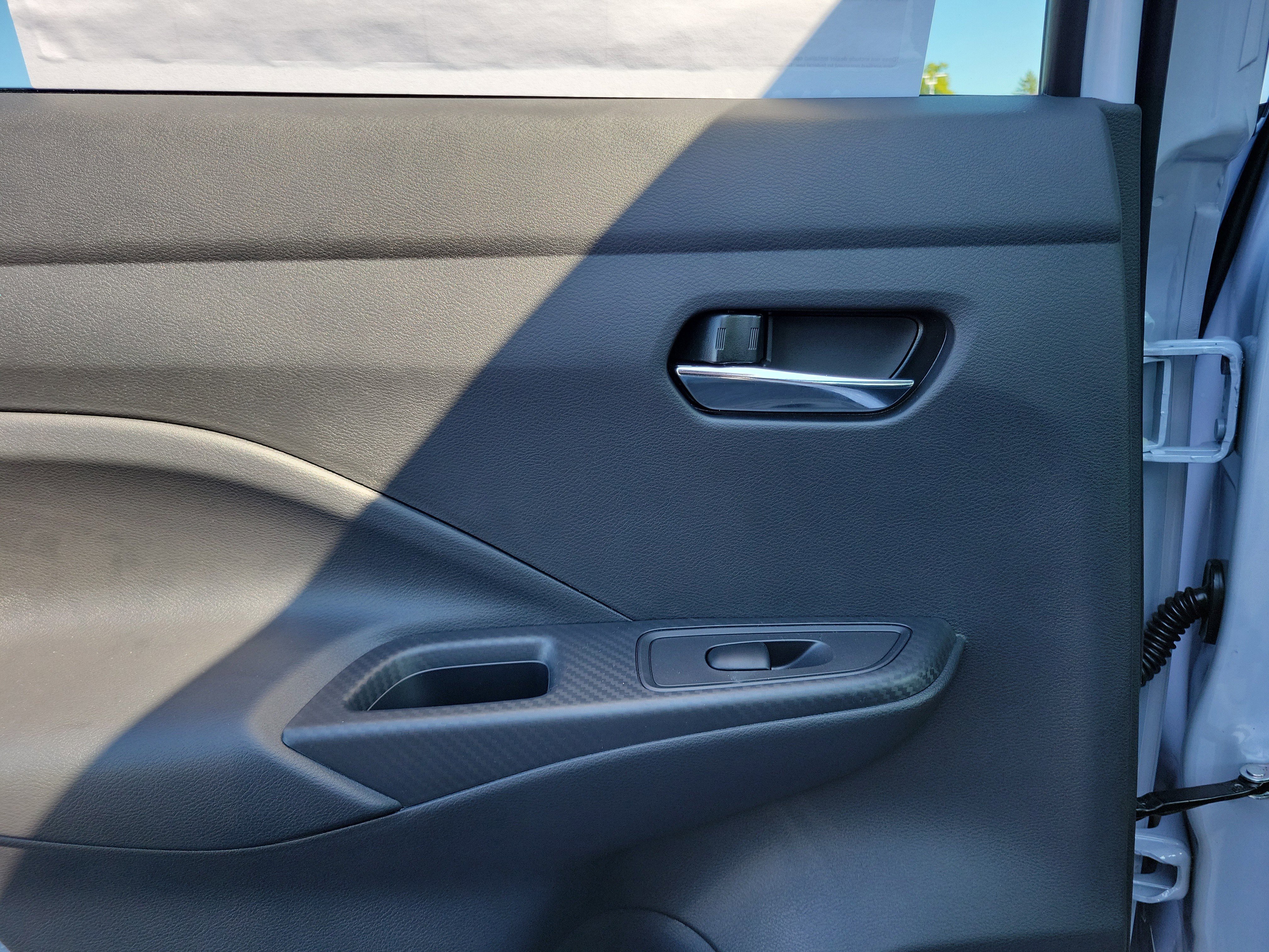 Used 2025 Nissan Versa SV w/ Trunk Package image 12