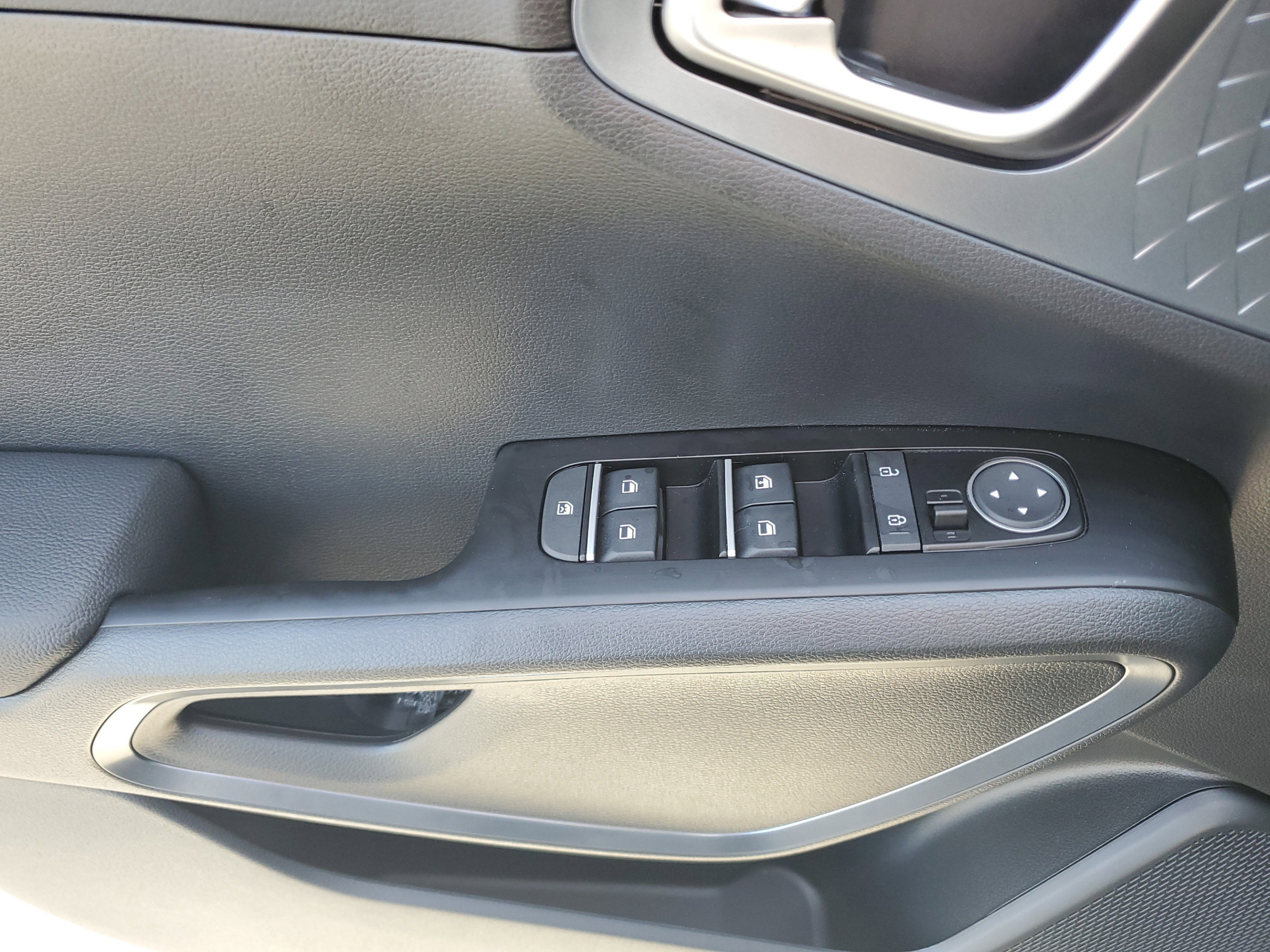 Certified 2025 Kia Soul EX FWD image 12